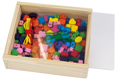 Lav perlekæder med perler i træ